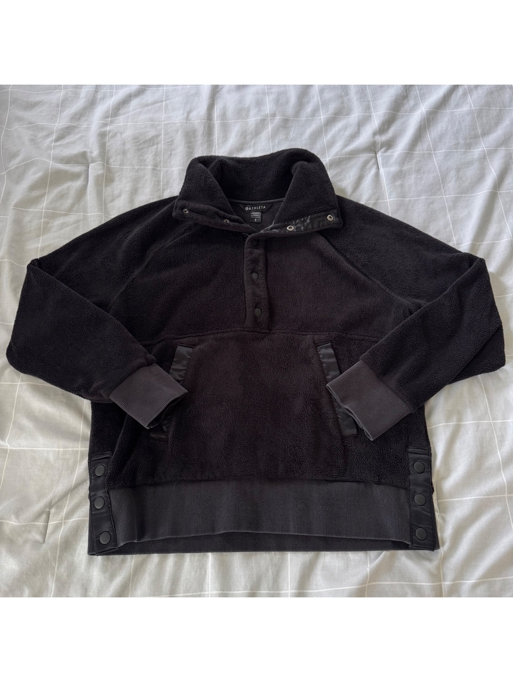 Athleta Women Cozy Y2K Snap Sherpa Sweatshirt top Black Small A000689
